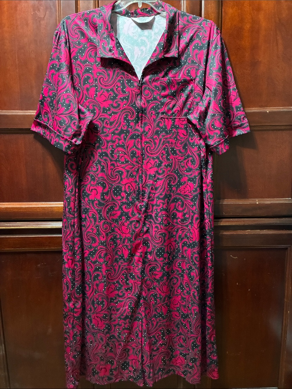 Womens vintage size 3X red black and white Paisley zip-Front short sleeve Dress